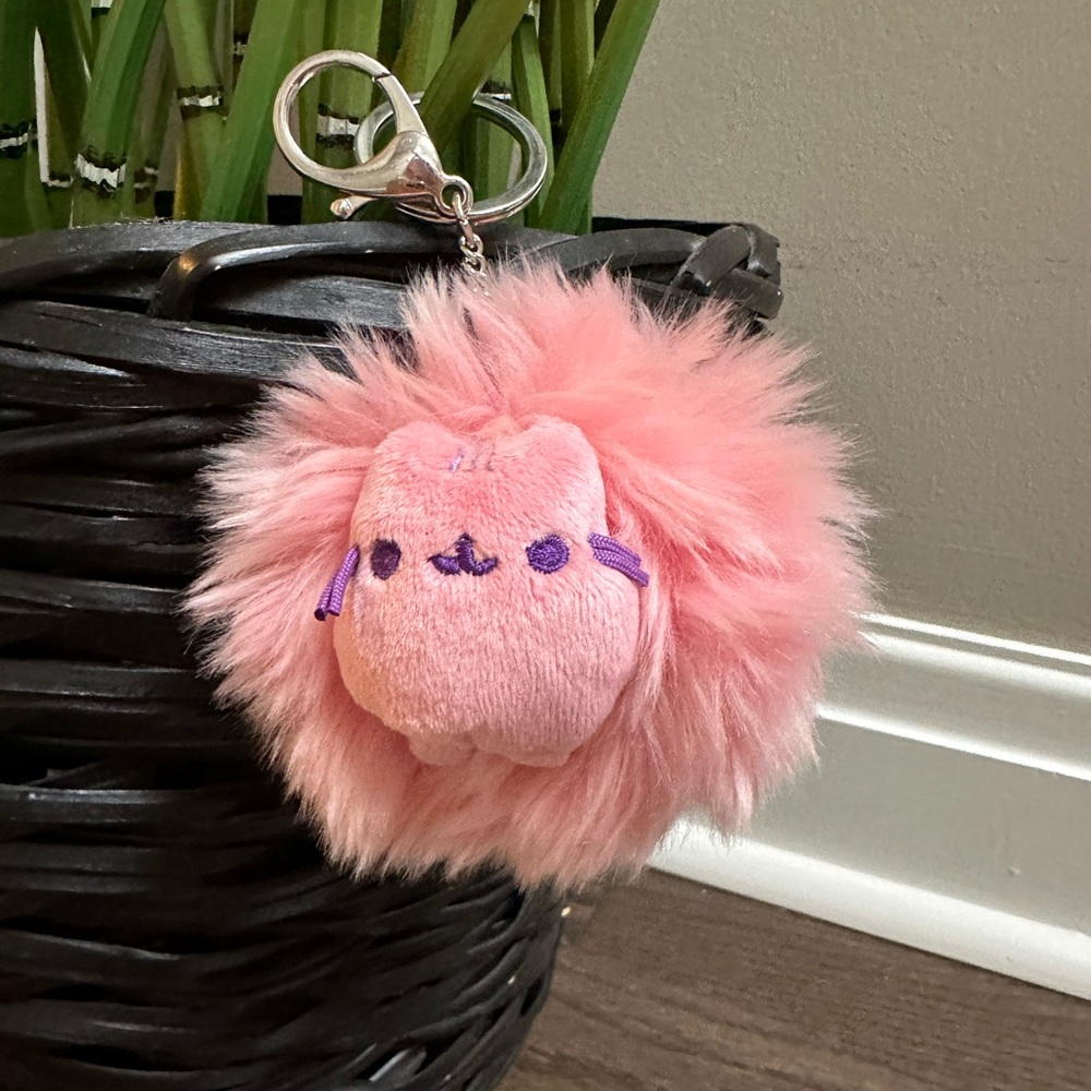 NWT GUND Pusheen Pink Puff Keychain Purse Key Clip Plush Toy Animal Cat Kitty